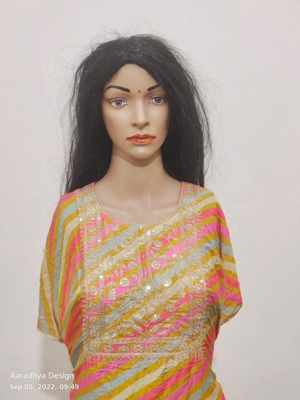 Cording & sequince Neck