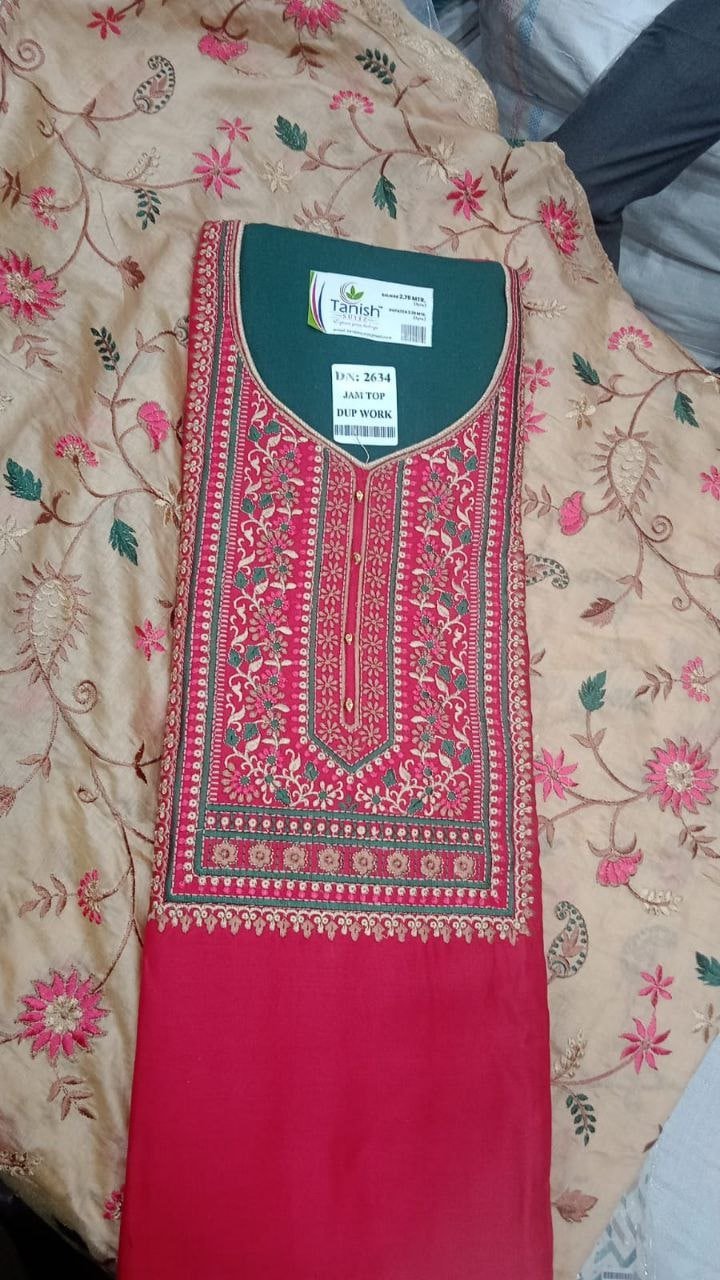 Neck Top