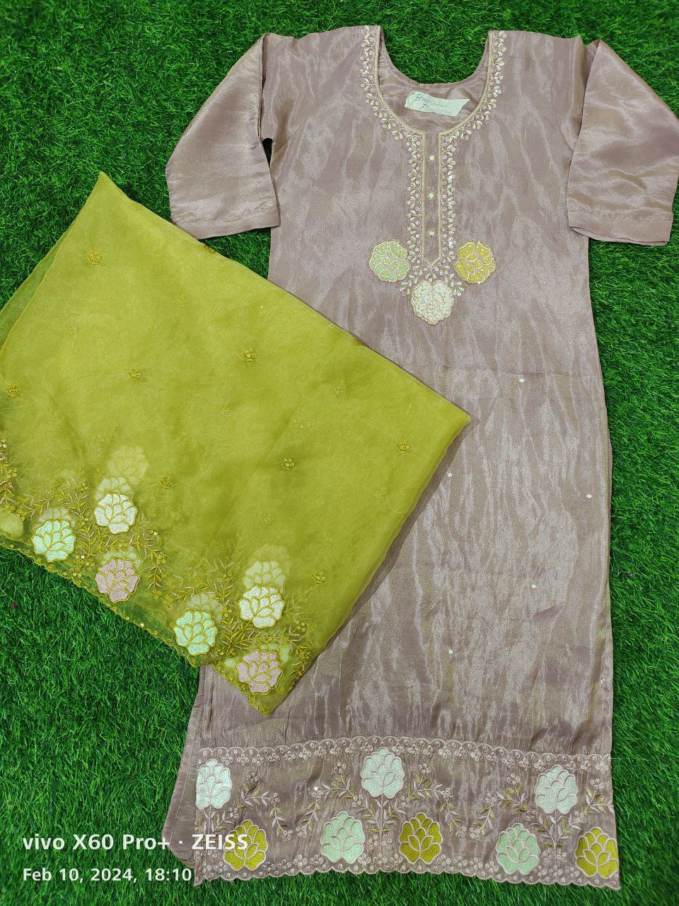 FANCY KURTY & dupatta
