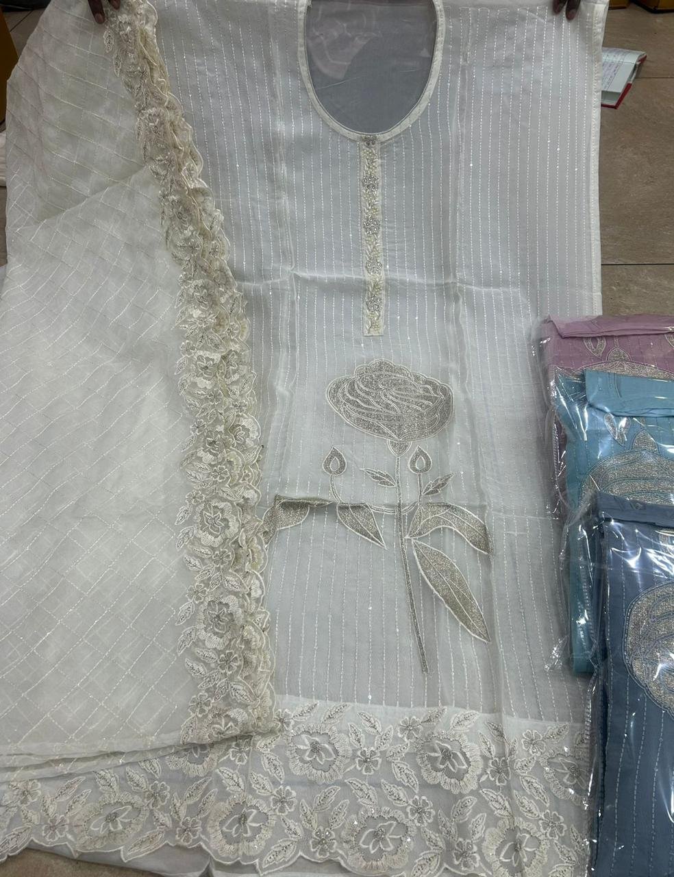 FANCY TOP PENAL & DUPATTO