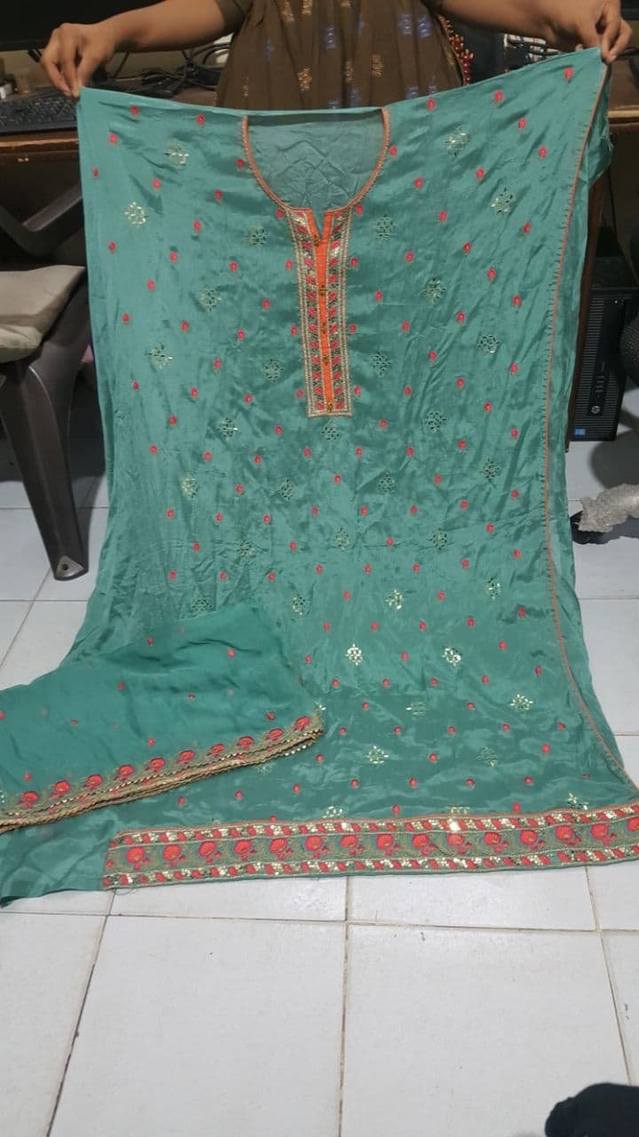 neck top dupatta