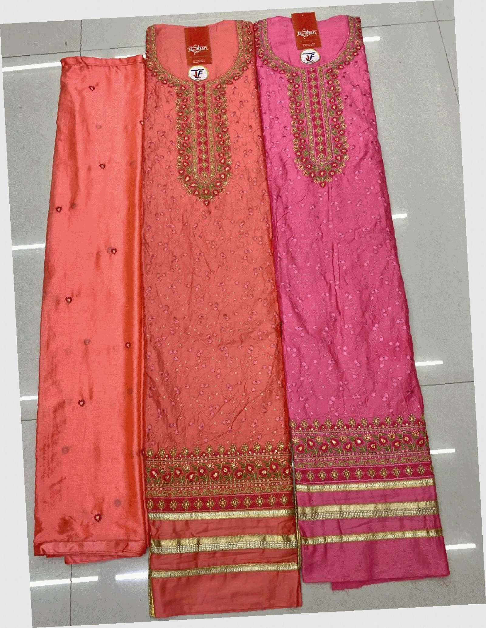 neck top dupatta