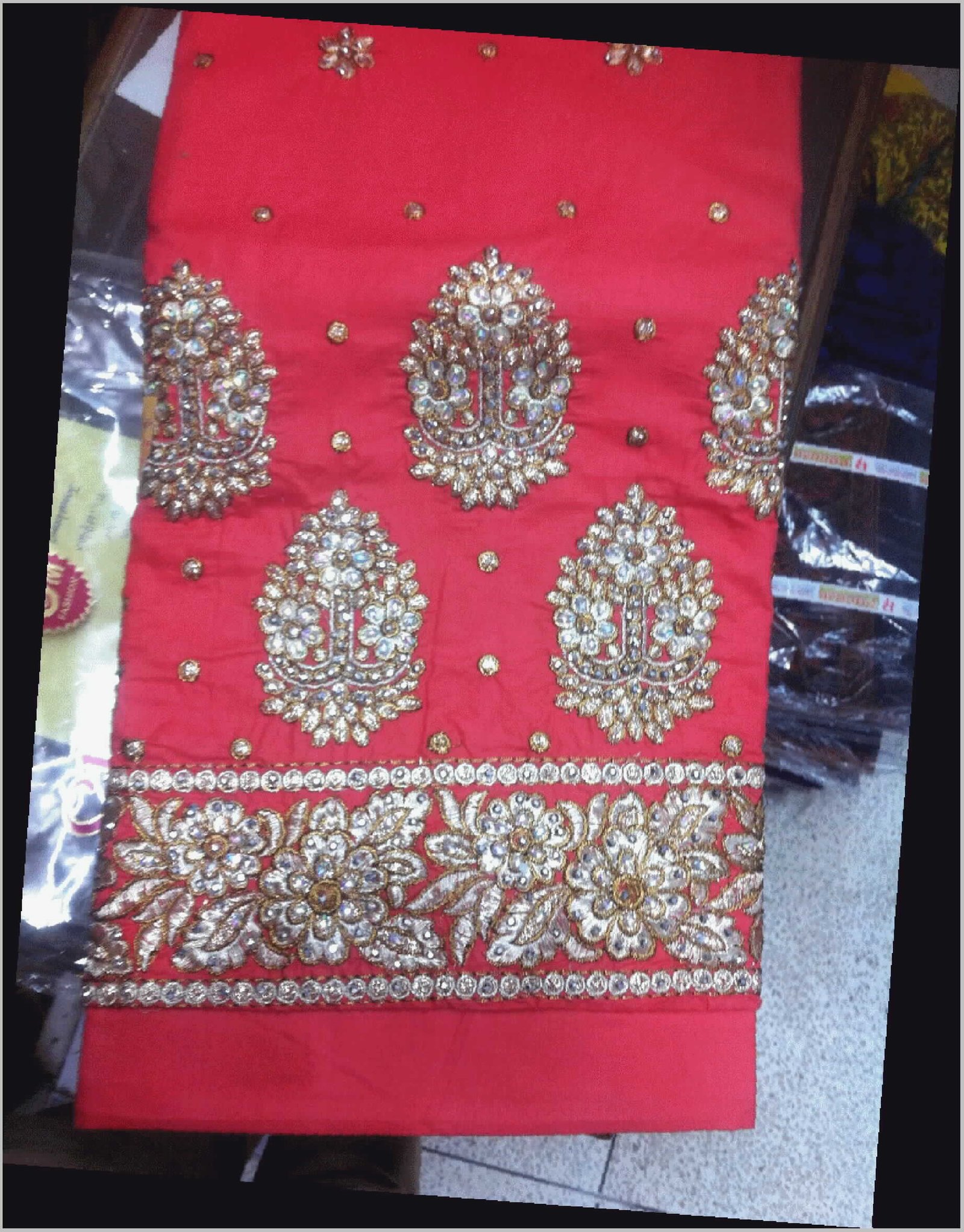 neck top dupatta