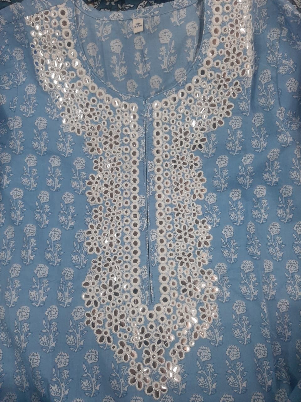 Neck Top