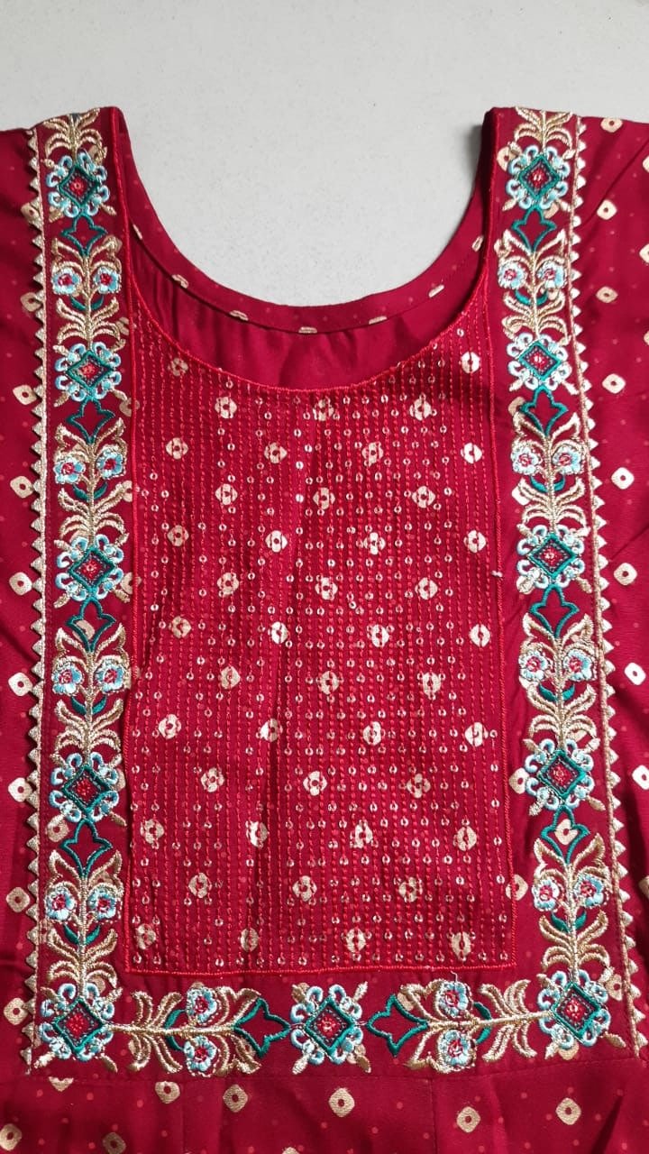 Sequince Neck